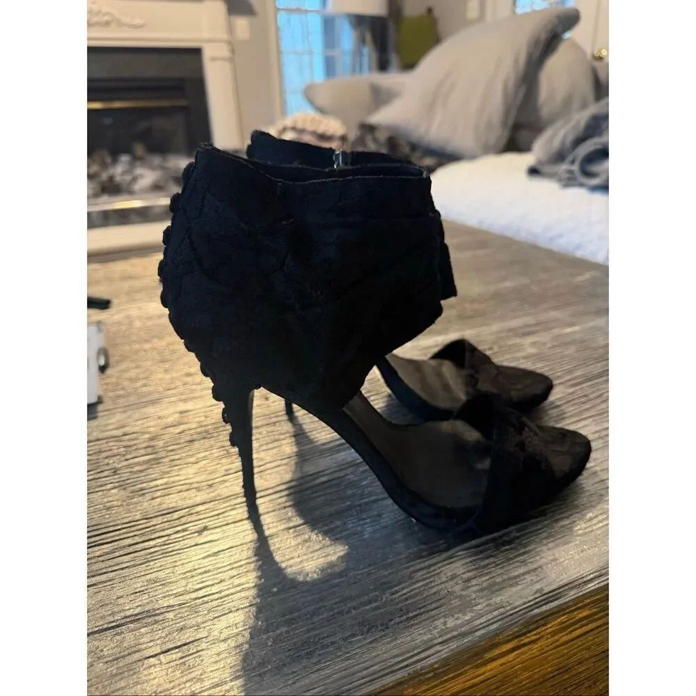 Alice +โOlivia Gothic Black Zip Up Button Back Open Heels sz 10.5 EUC